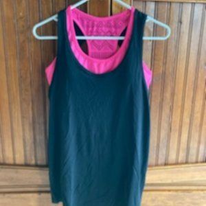 Women's Zyia Sports Bra and Twist Tank Top Set, Size Medium, Brand New